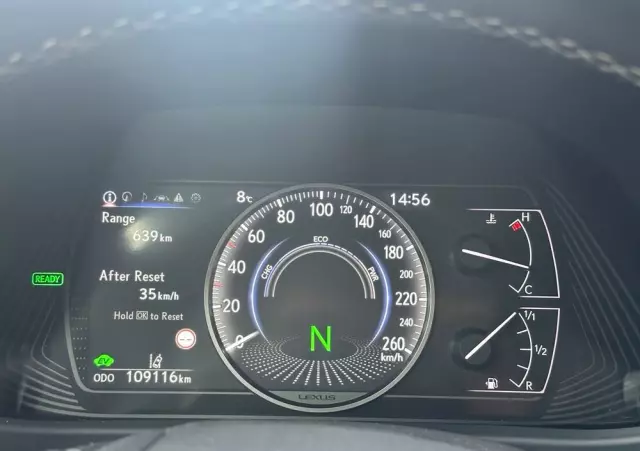 LEXUS UX 250h Business Edition