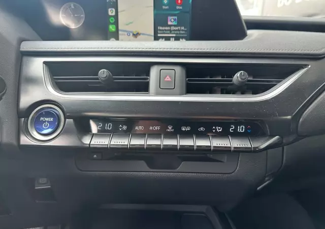 LEXUS UX 250h Business Edition