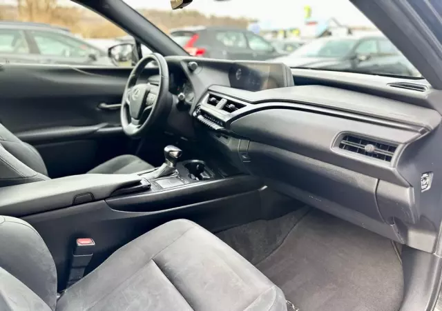 LEXUS UX 250h Business Edition