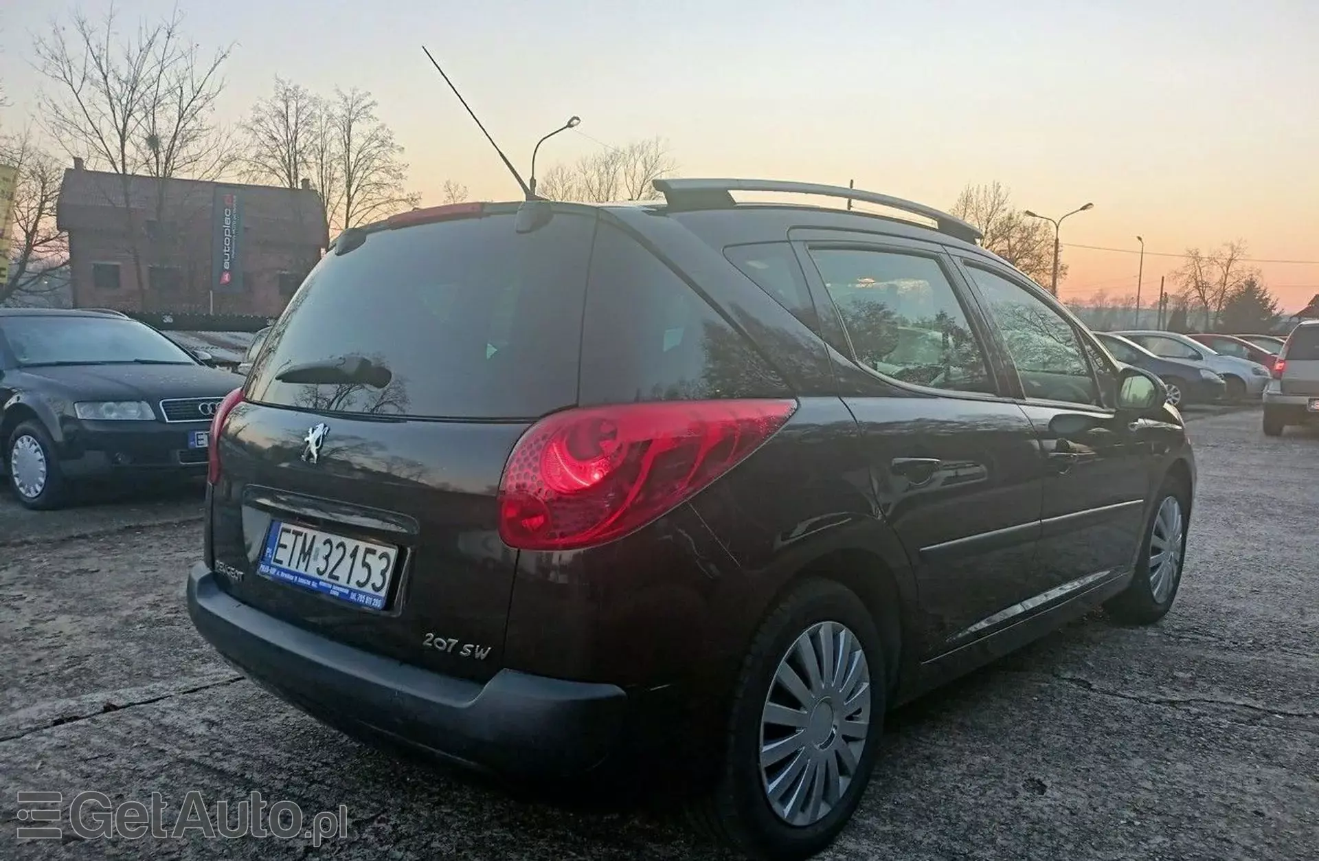PEUGEOT 207 