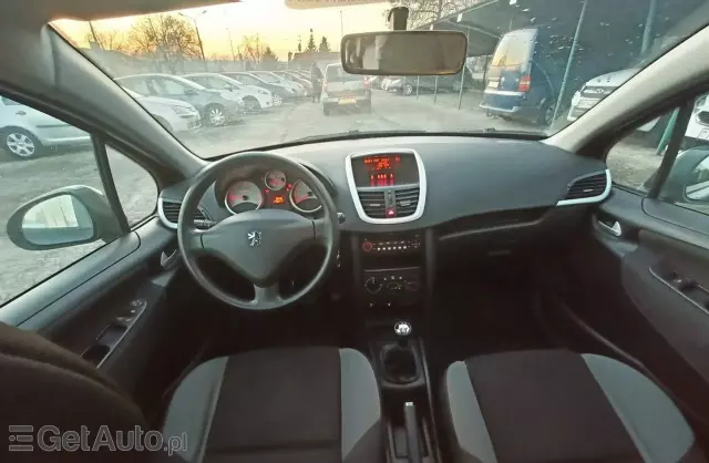 PEUGEOT 207 