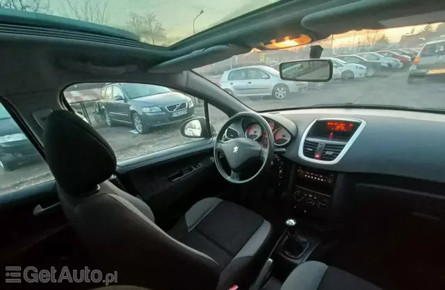 PEUGEOT 207 