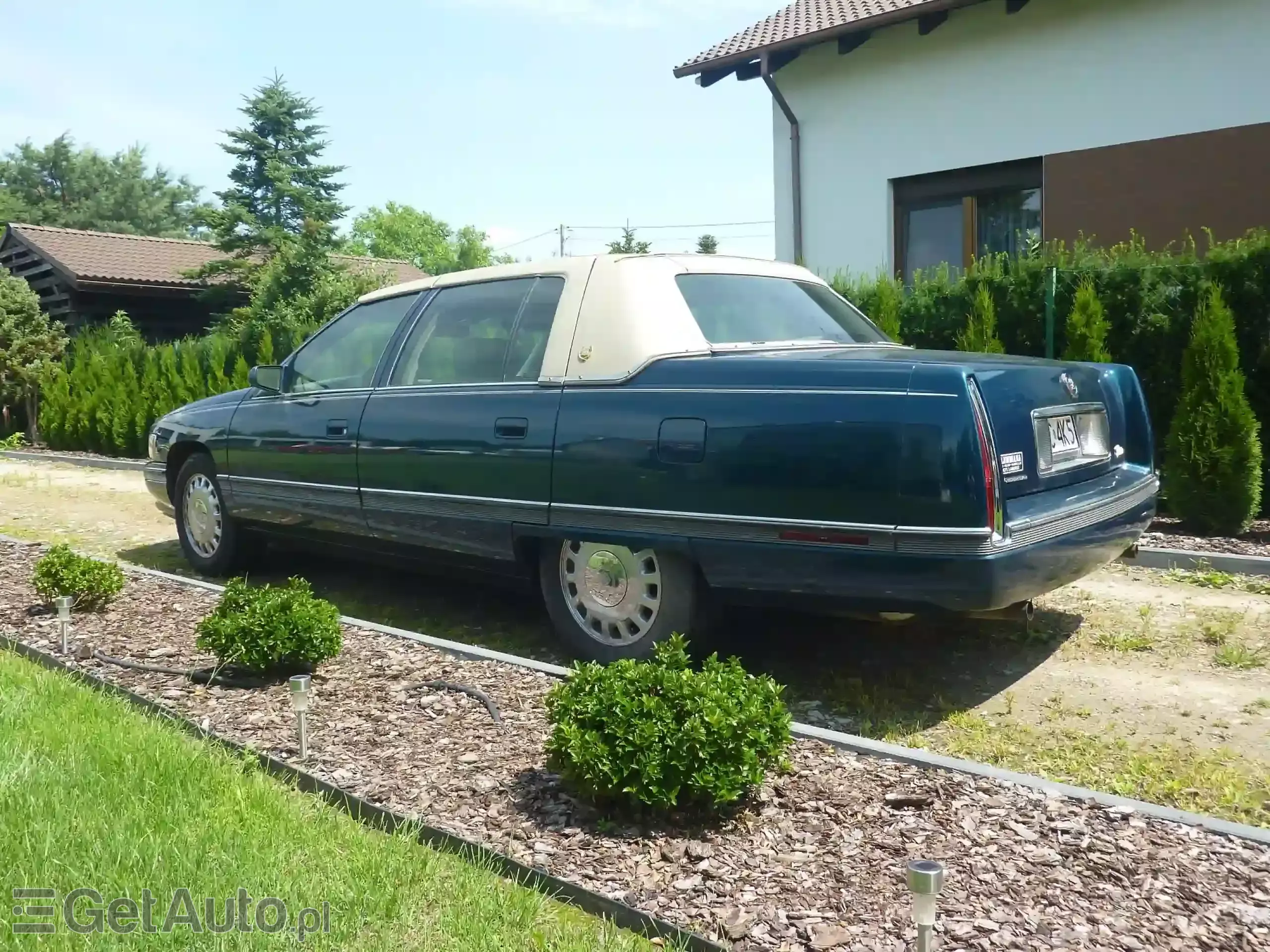 CADILLAC De Ville 