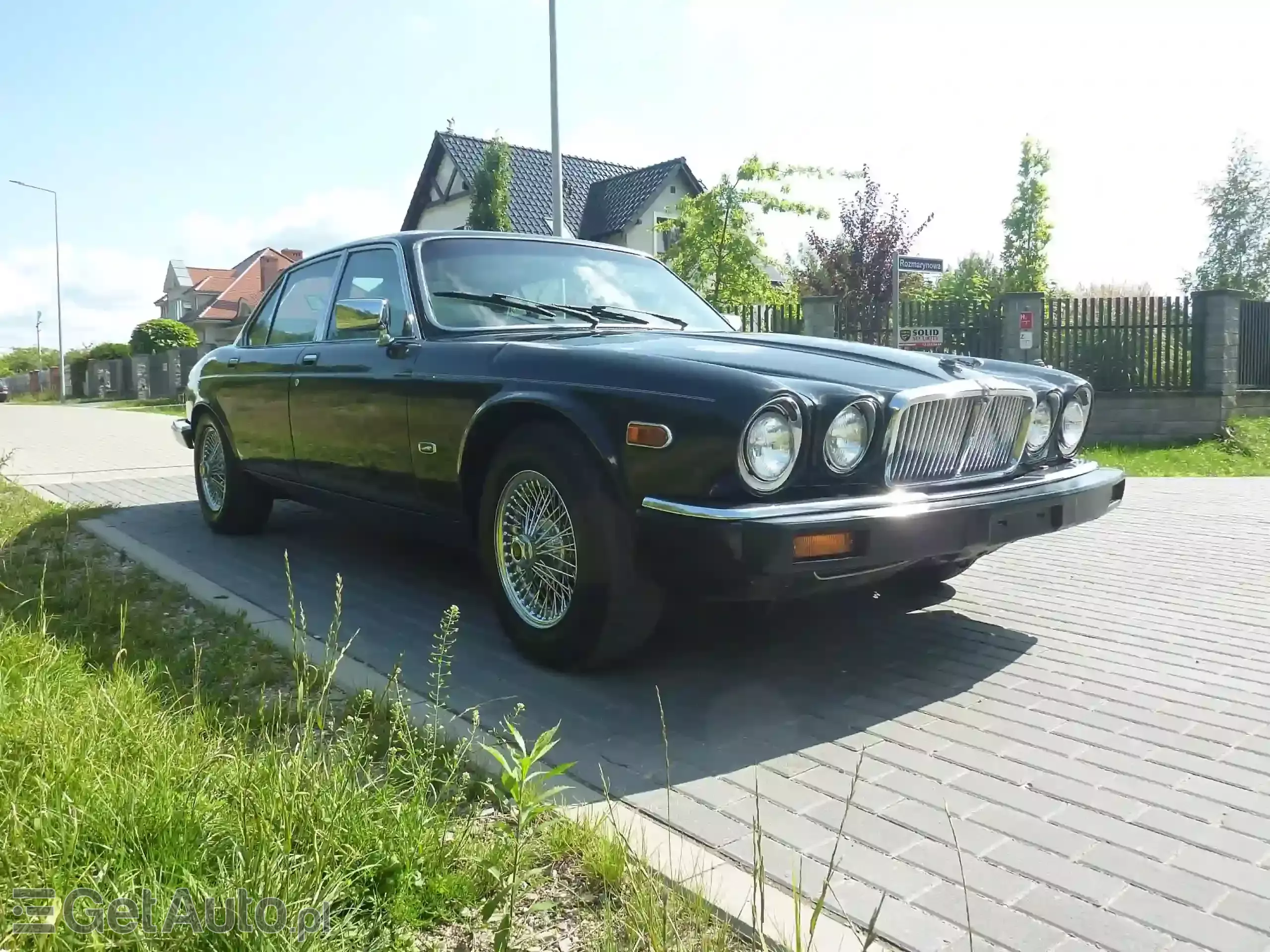 JAGUAR XJ6 