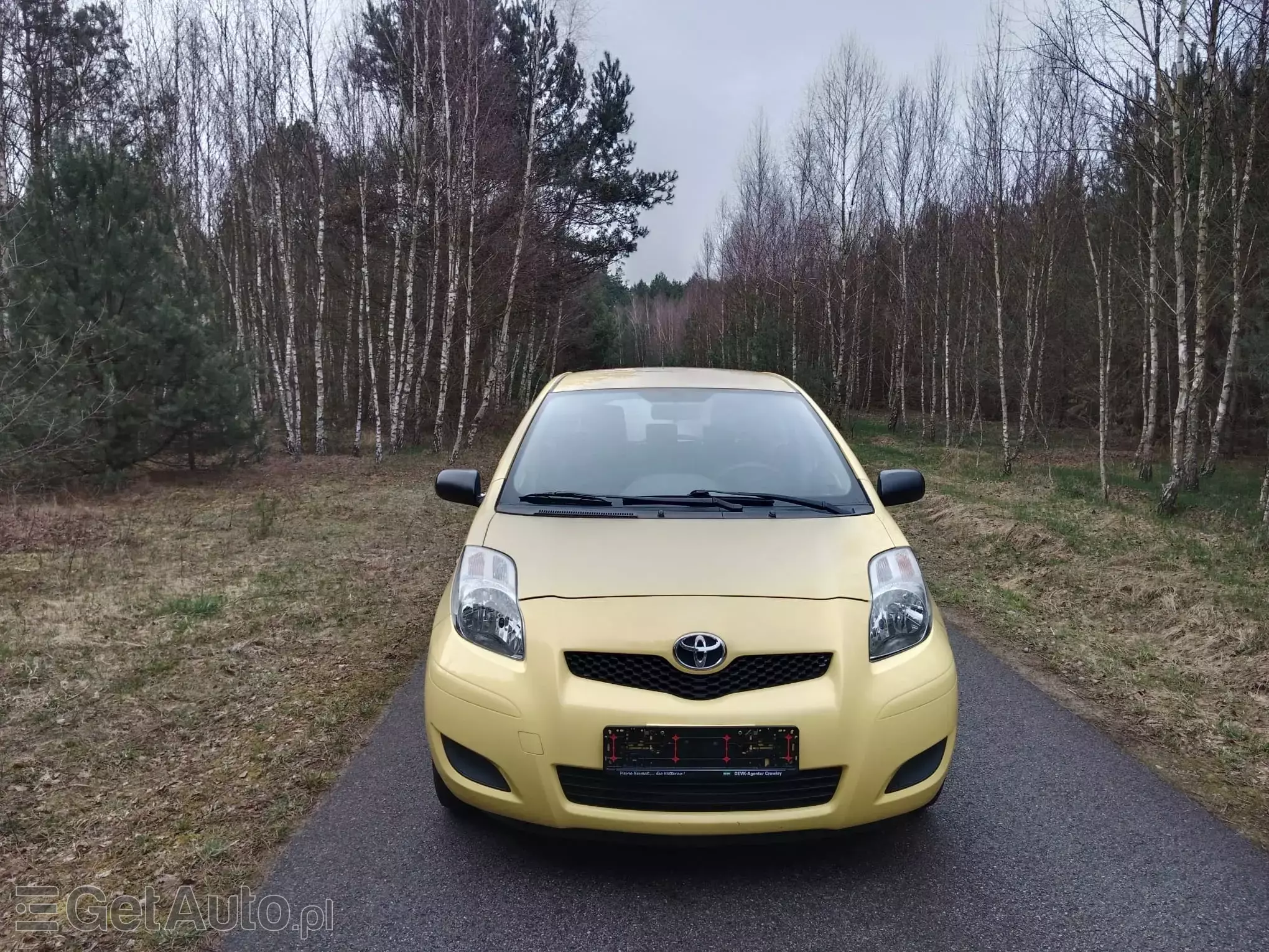 TOYOTA Yaris 