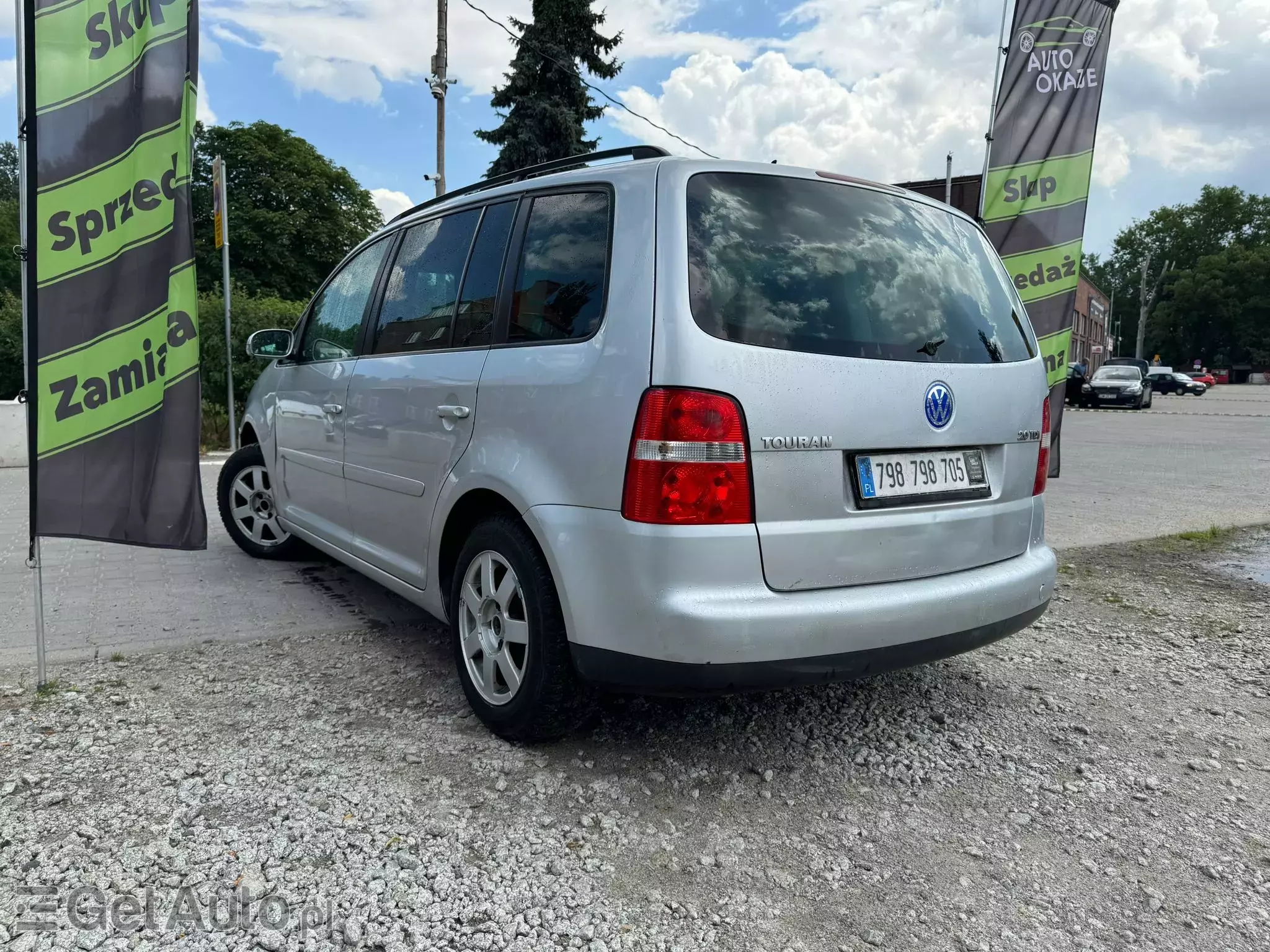 VOLKSWAGEN Touran 