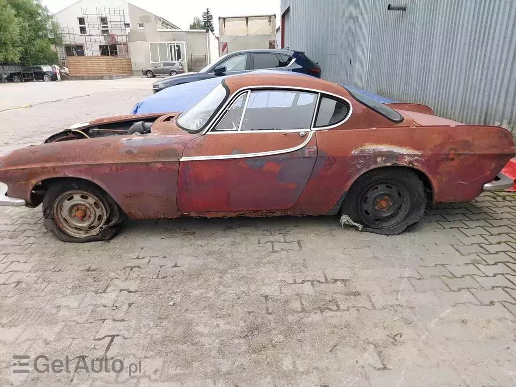 VOLVO P1800 