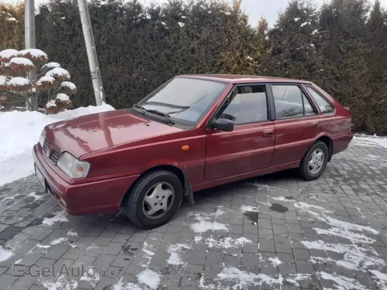 POLONEZ Polonez Caro 