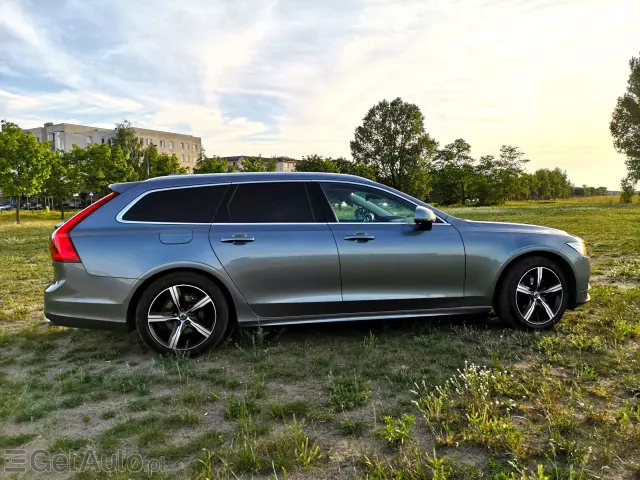 VOLVO V90 Momentum AWD Getr