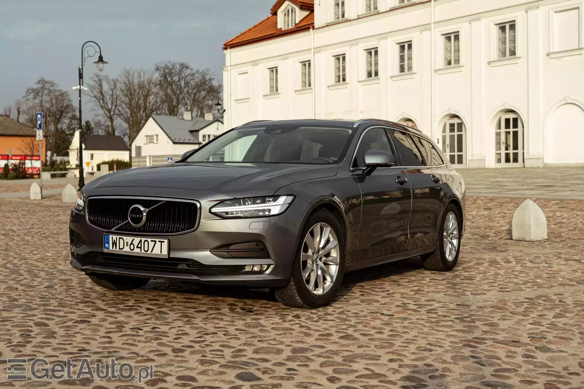 VOLVO V90 Momentum AWD Getr