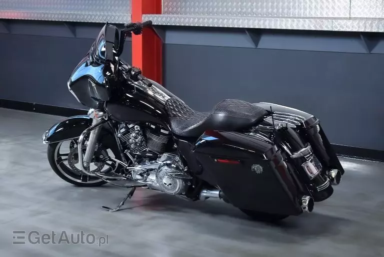 HARLEY-DAVIDSON Street Glide 