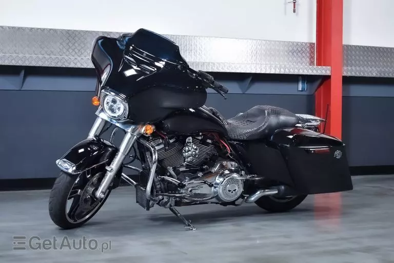 HARLEY-DAVIDSON Street Glide 