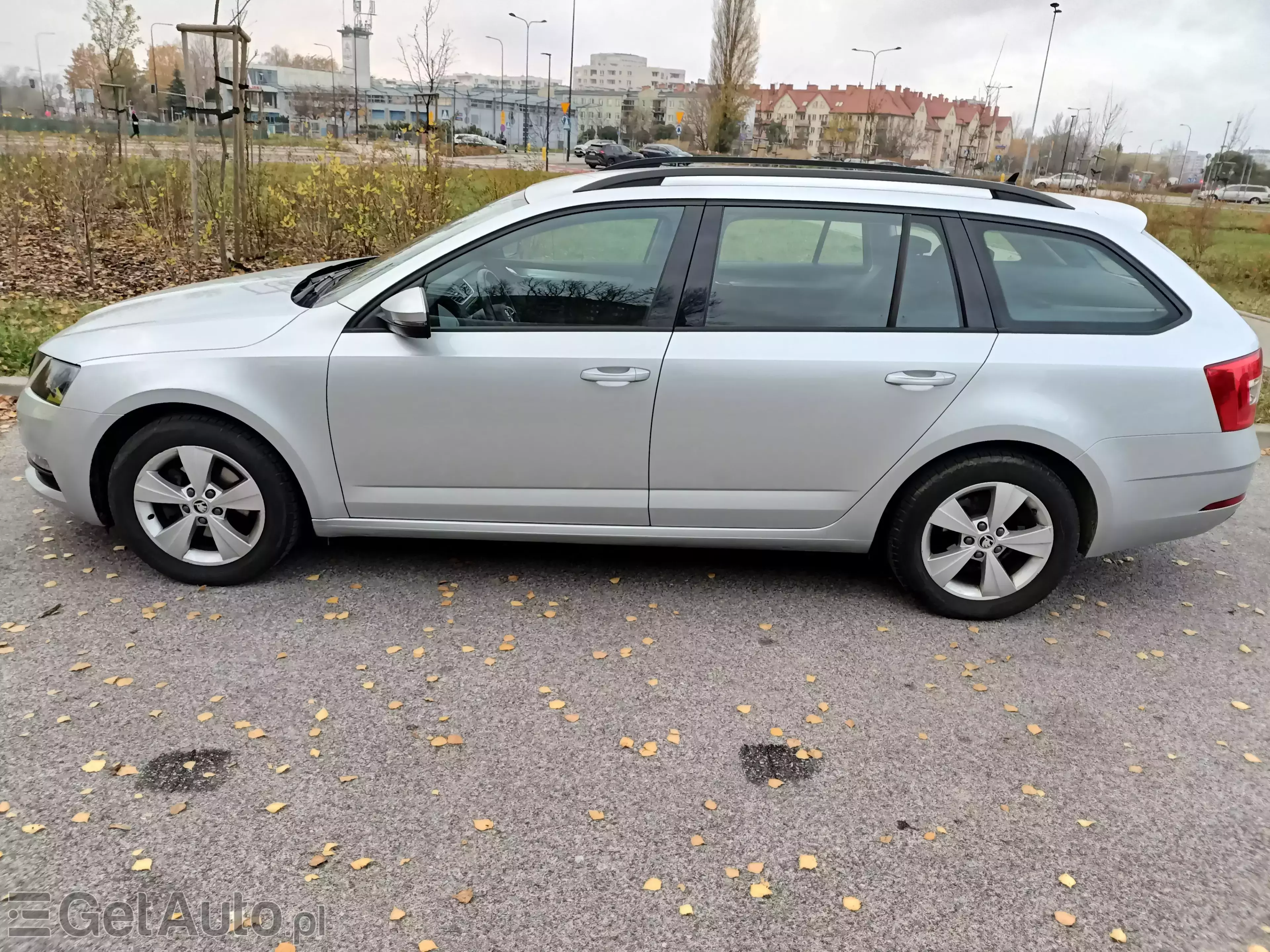 SKODA Octavia Ambition