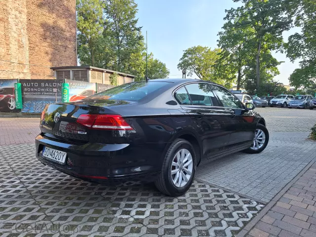 VOLKSWAGEN Passat Comfortline