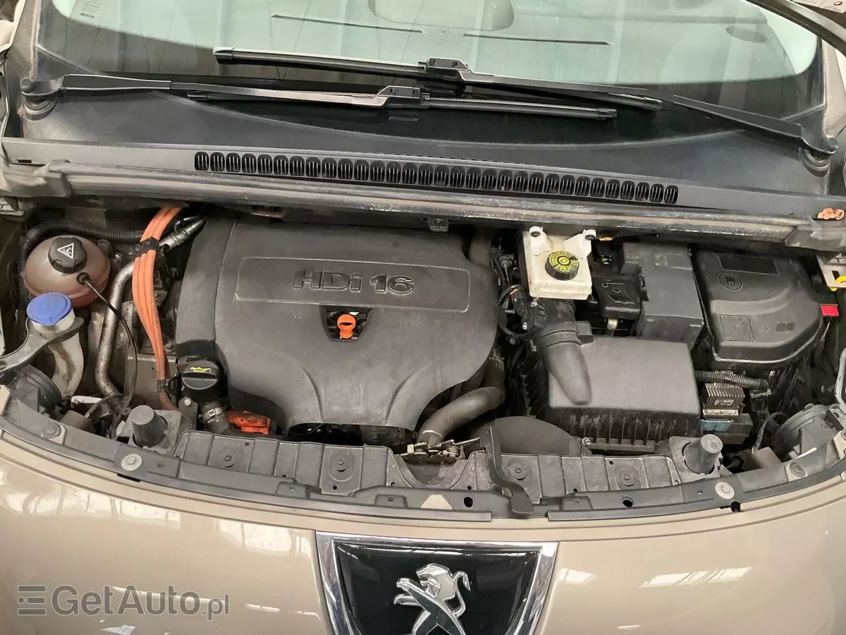 PEUGEOT 3008 Hybrid4 Aut.