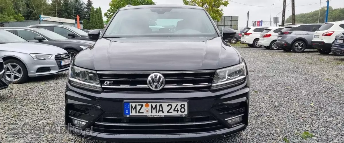 VOLKSWAGEN Tiguan R-Line