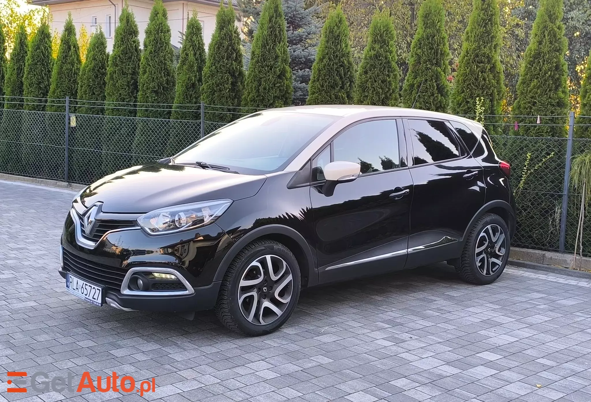 RENAULT Captur Zen