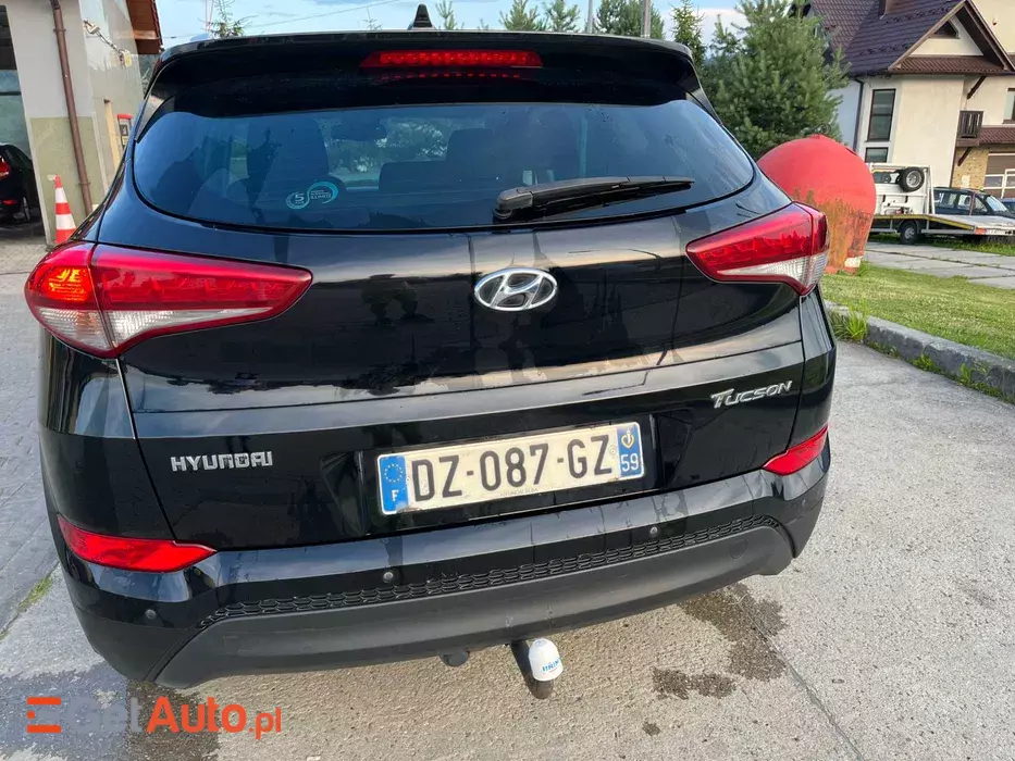 HYUNDAI Tucson 