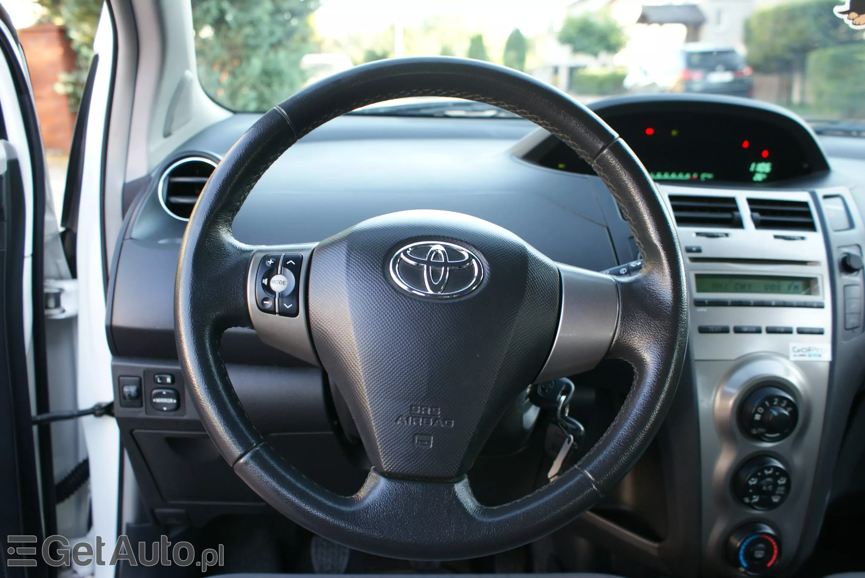 TOYOTA Yaris Sol