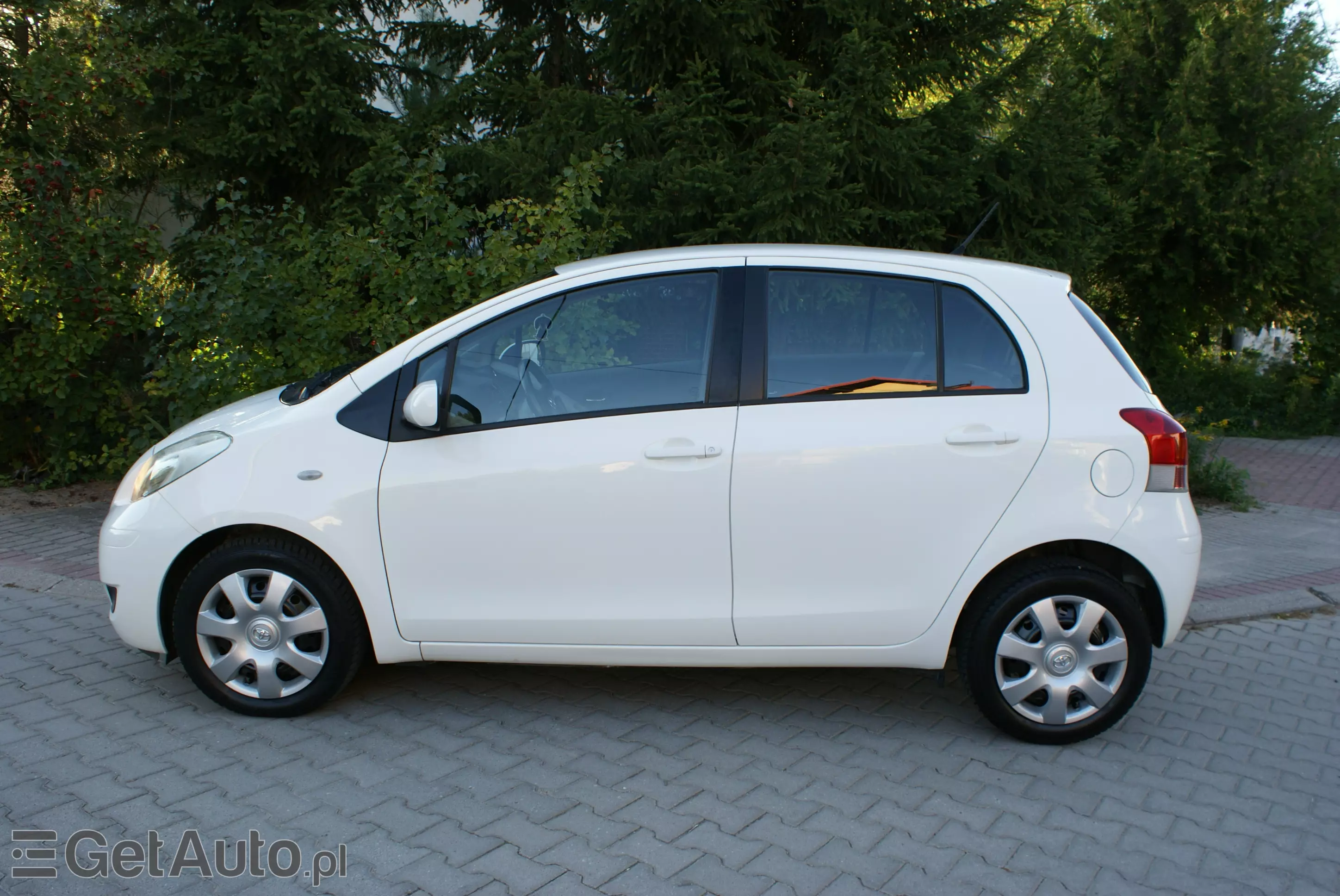 TOYOTA Yaris Sol