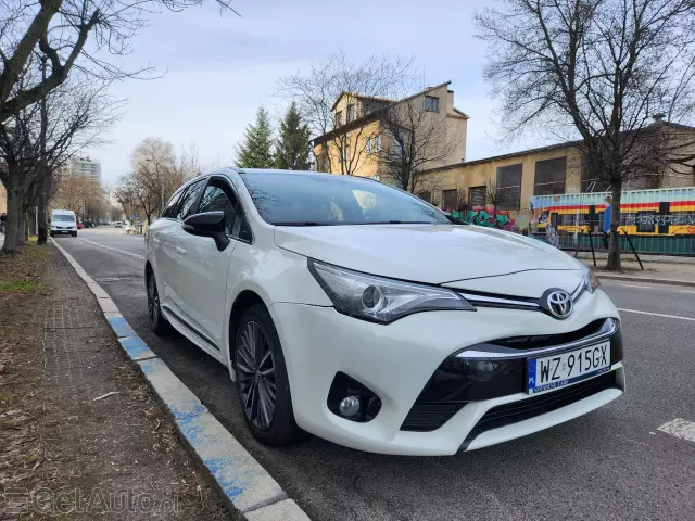 TOYOTA Avensis Selection