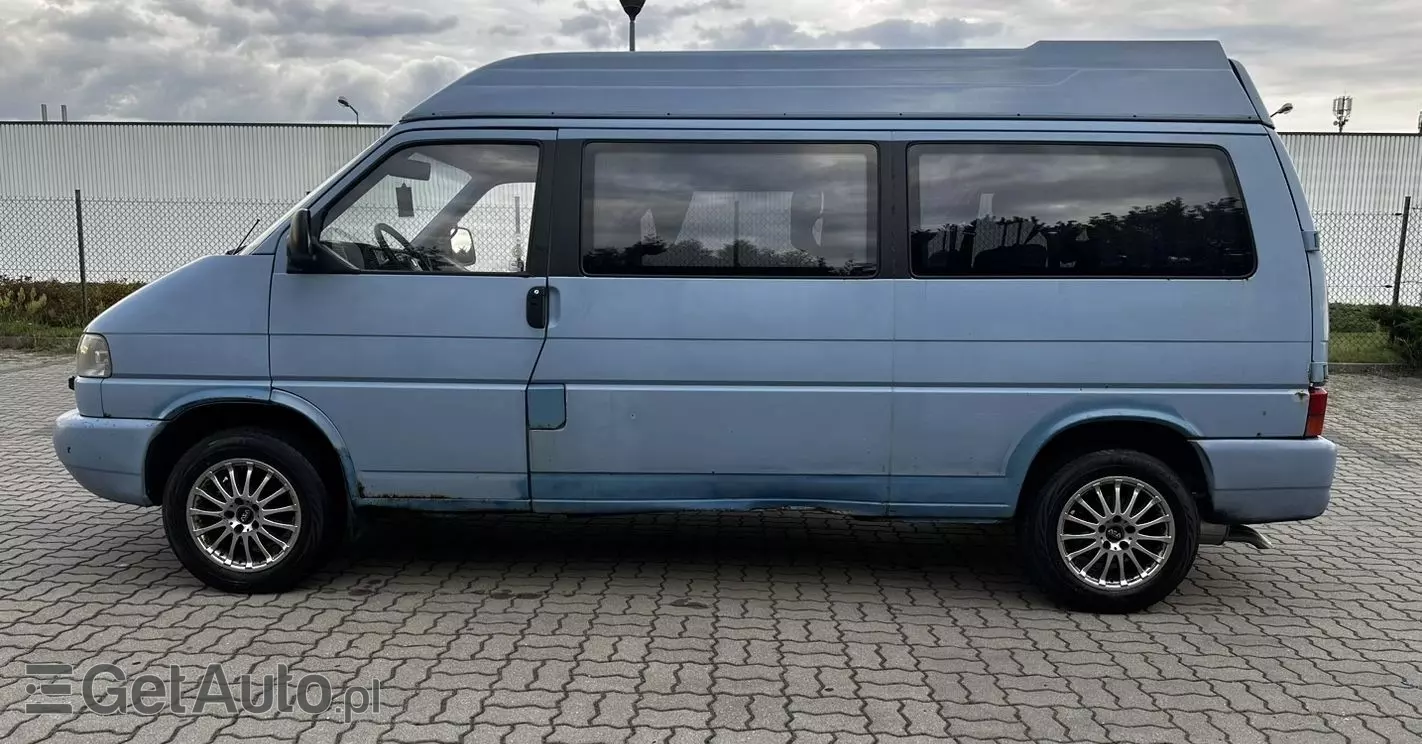 VOLKSWAGEN Caravelle 