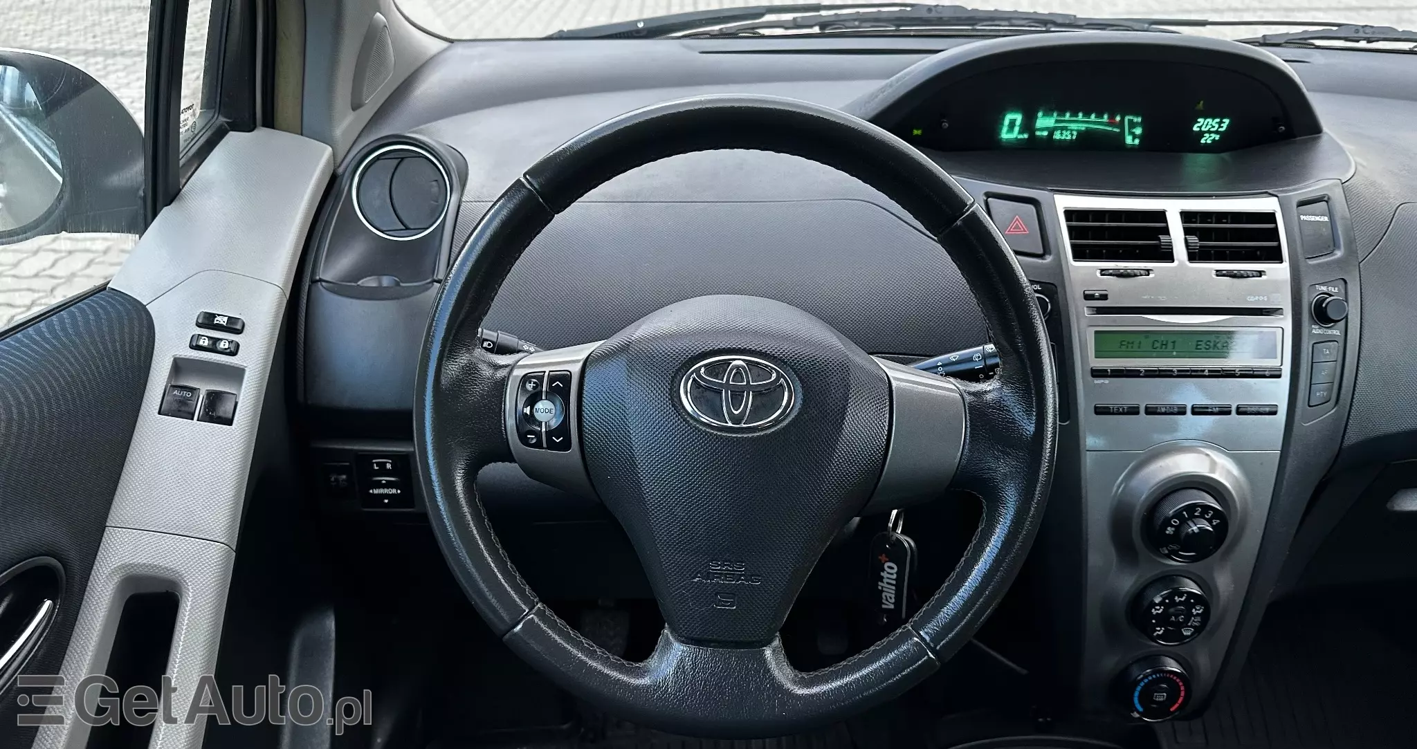 TOYOTA Yaris Sol