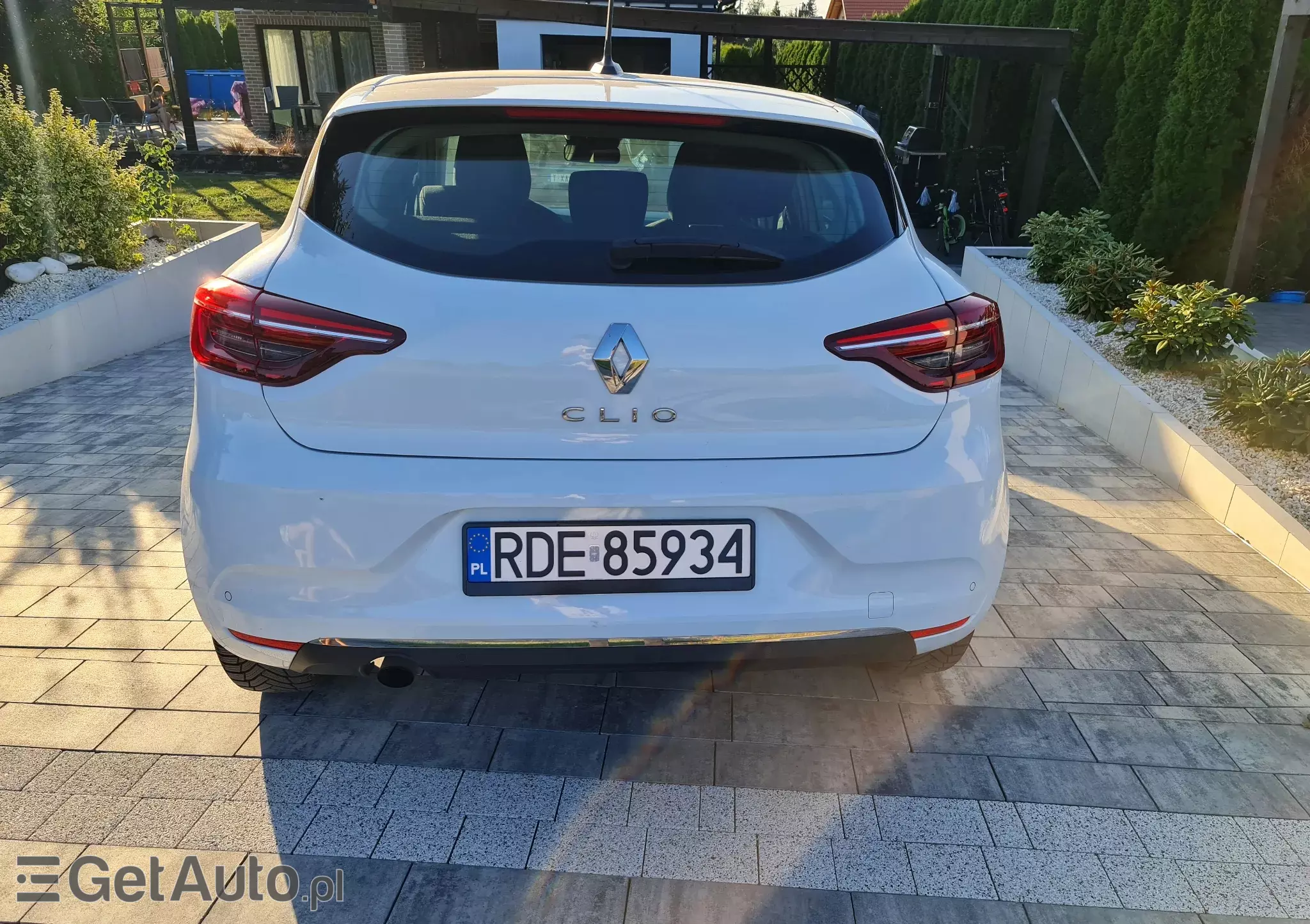 RENAULT Clio 