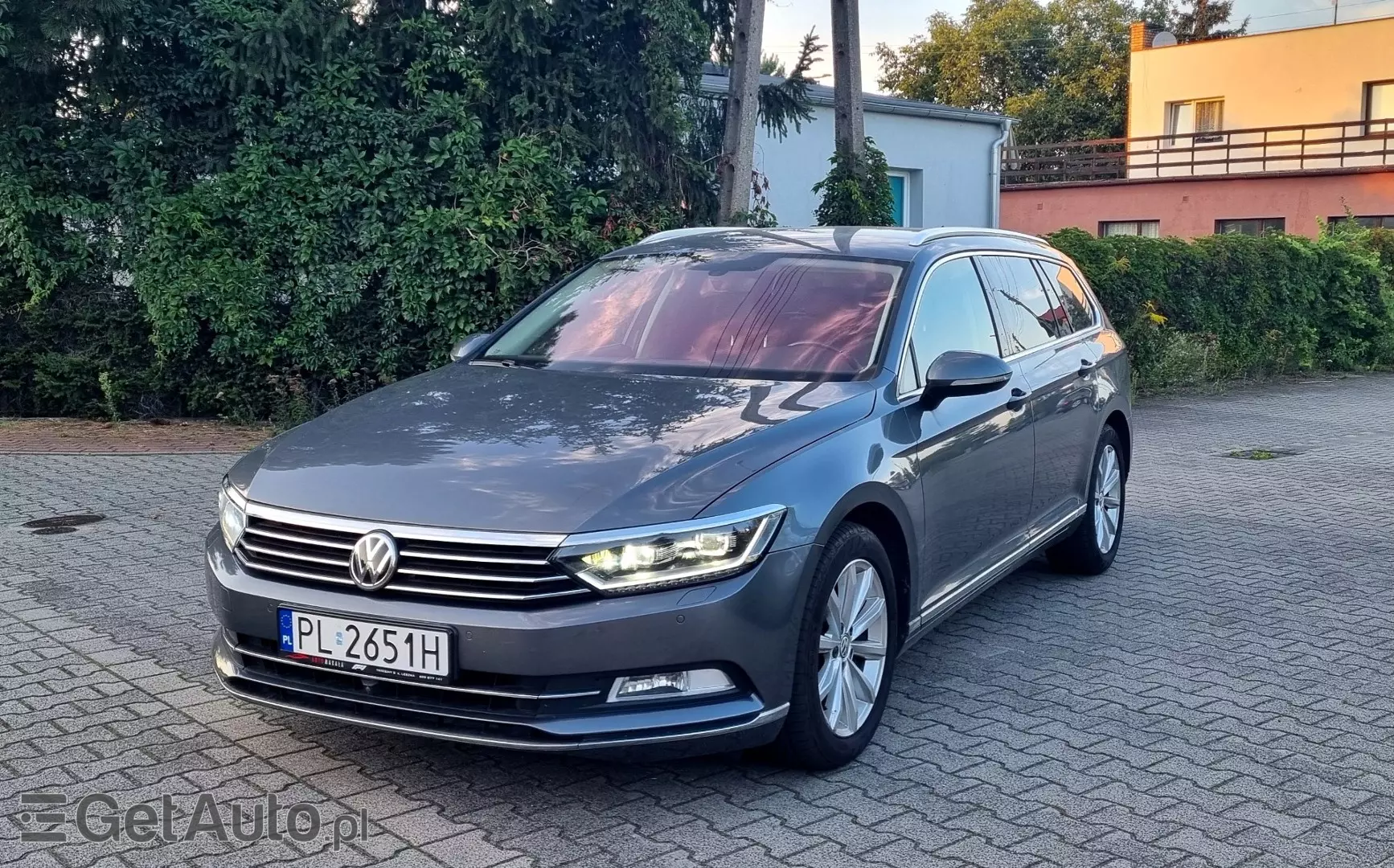 VOLKSWAGEN Passat Highline