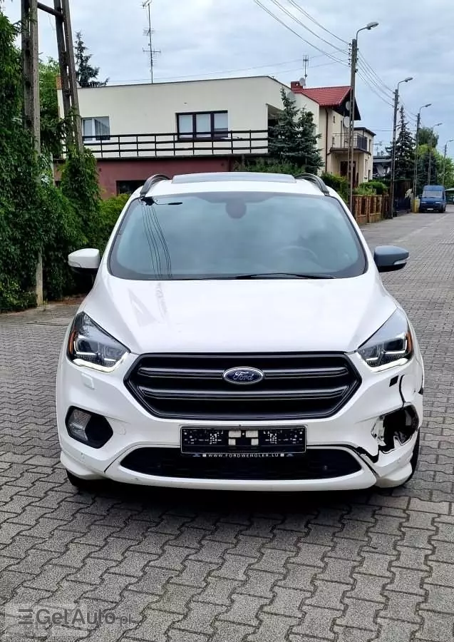 FORD Kuga ST-Line