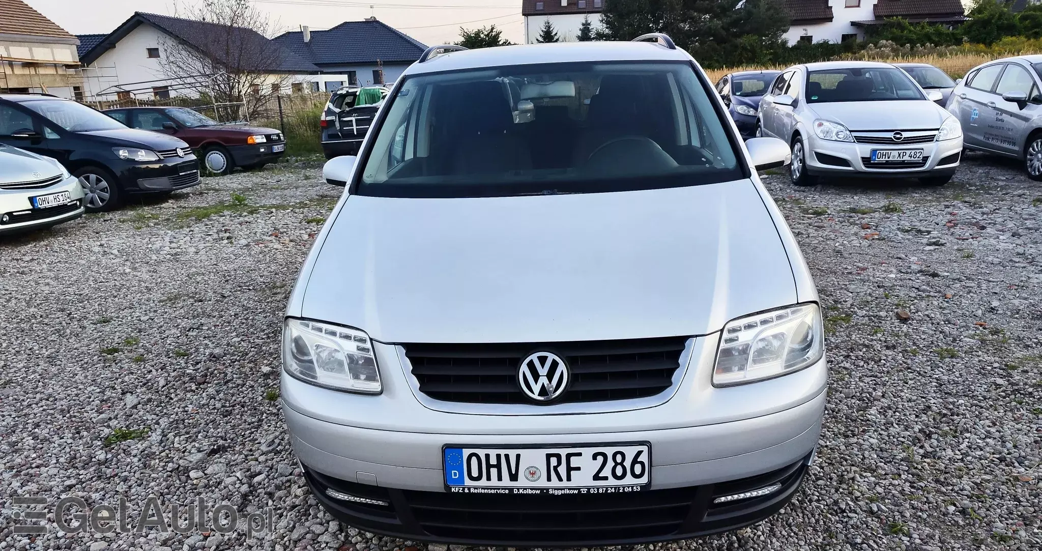 VOLKSWAGEN Touran 