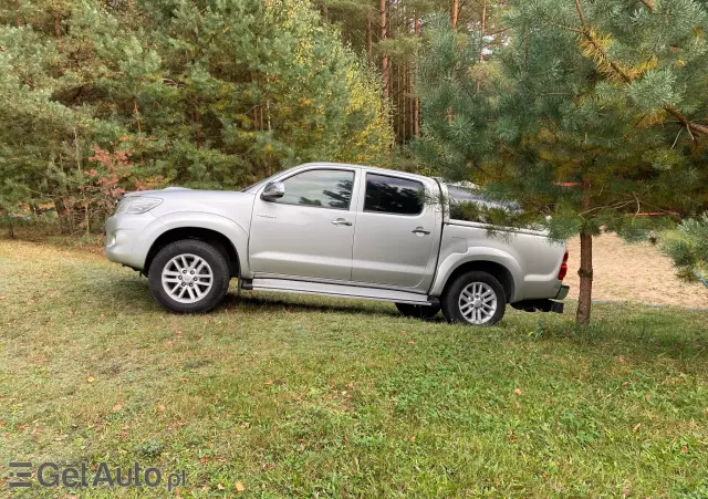 TOYOTA Hilux 3.0 D-4D SR5-X