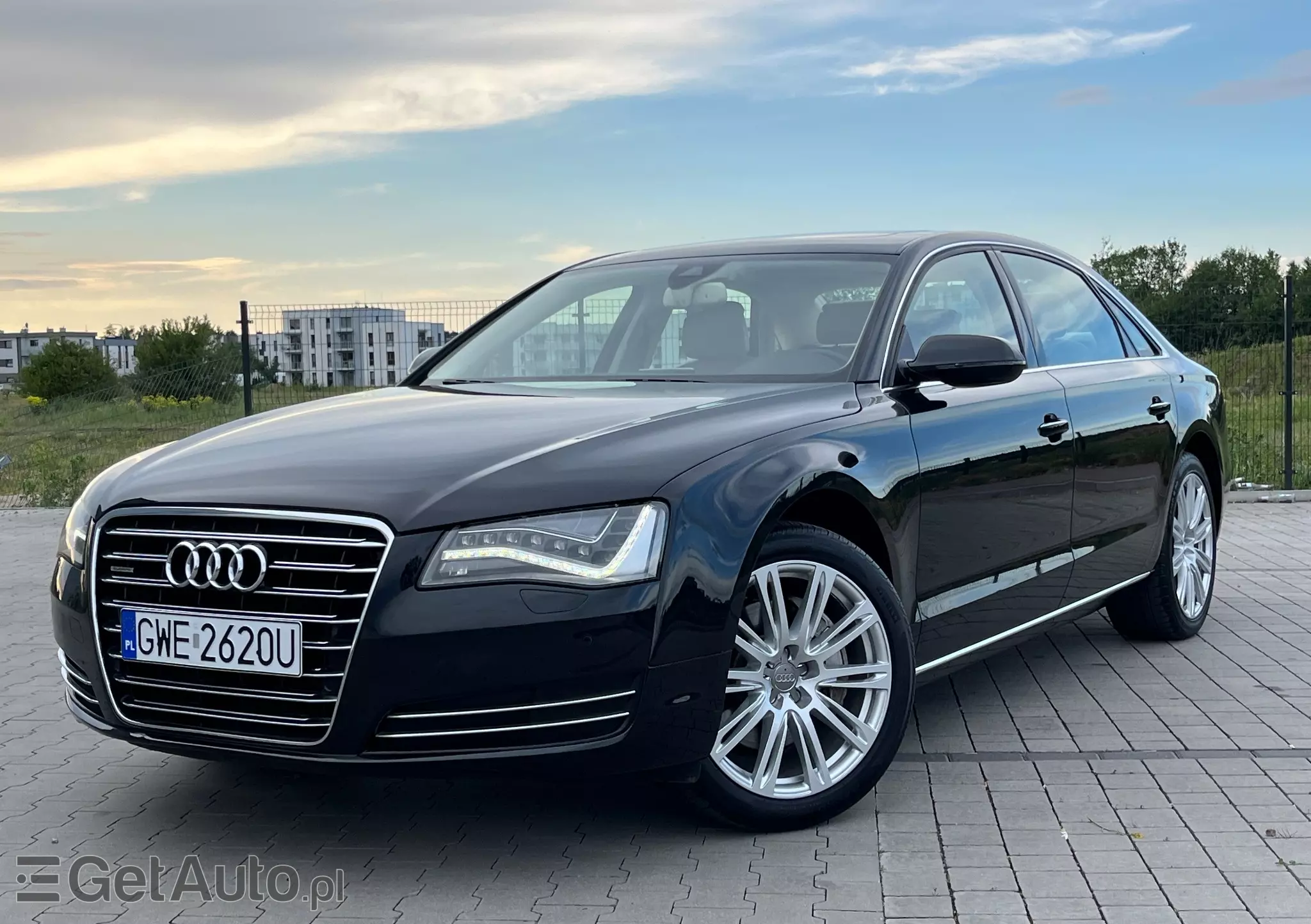 AUDI A8 L55 TFSI quatro tiptronic