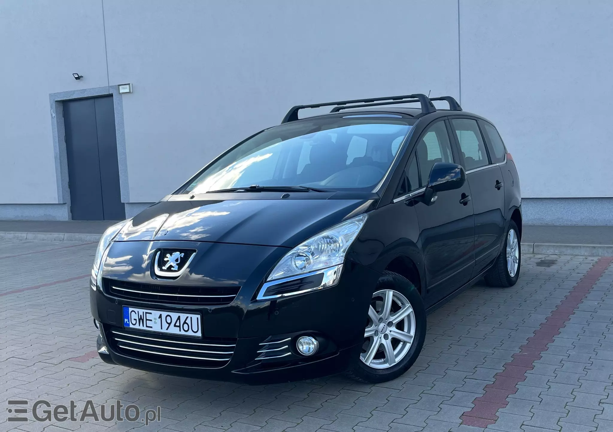 PEUGEOT 5008 Allure