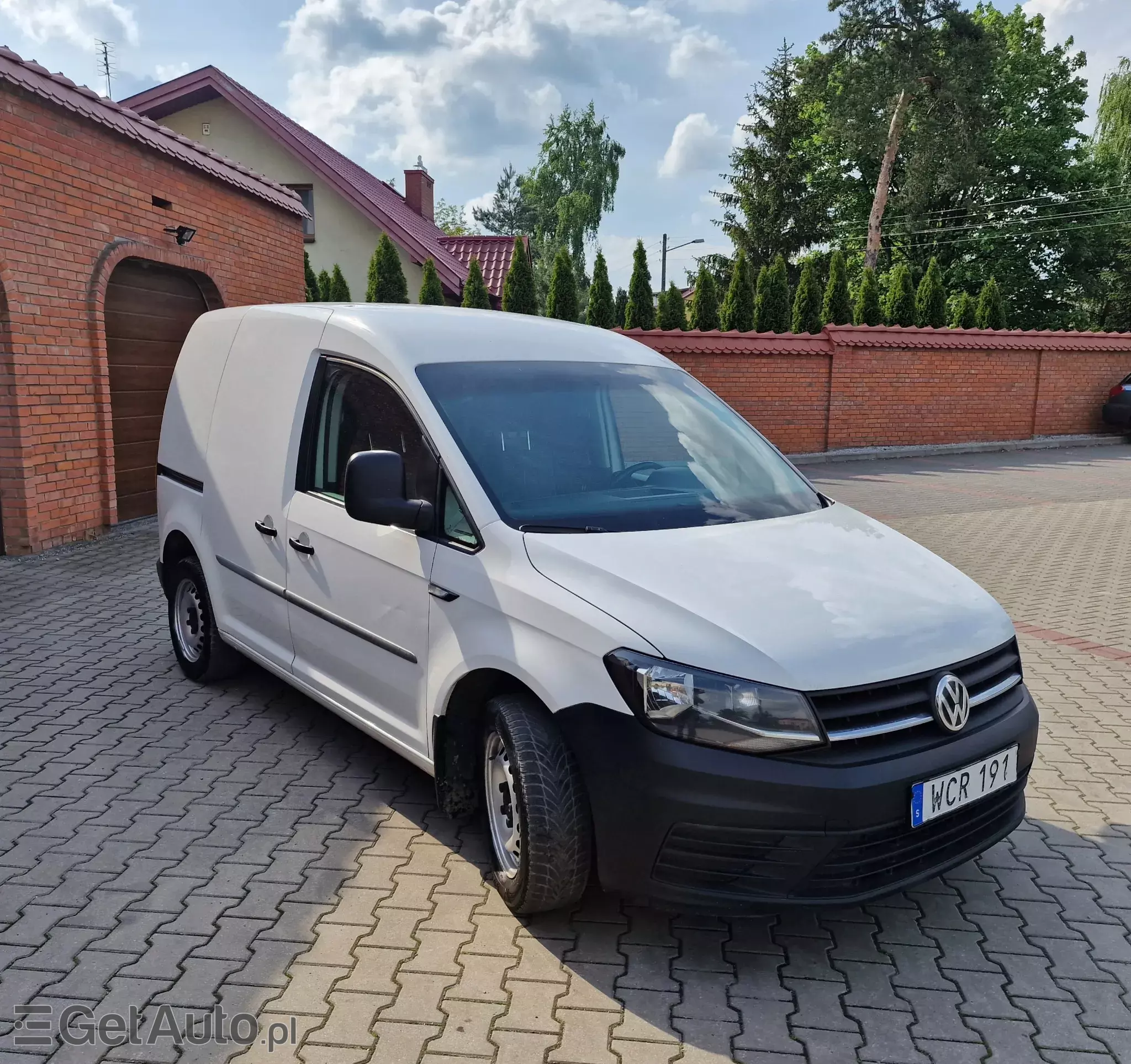 VOLKSWAGEN Caddy 