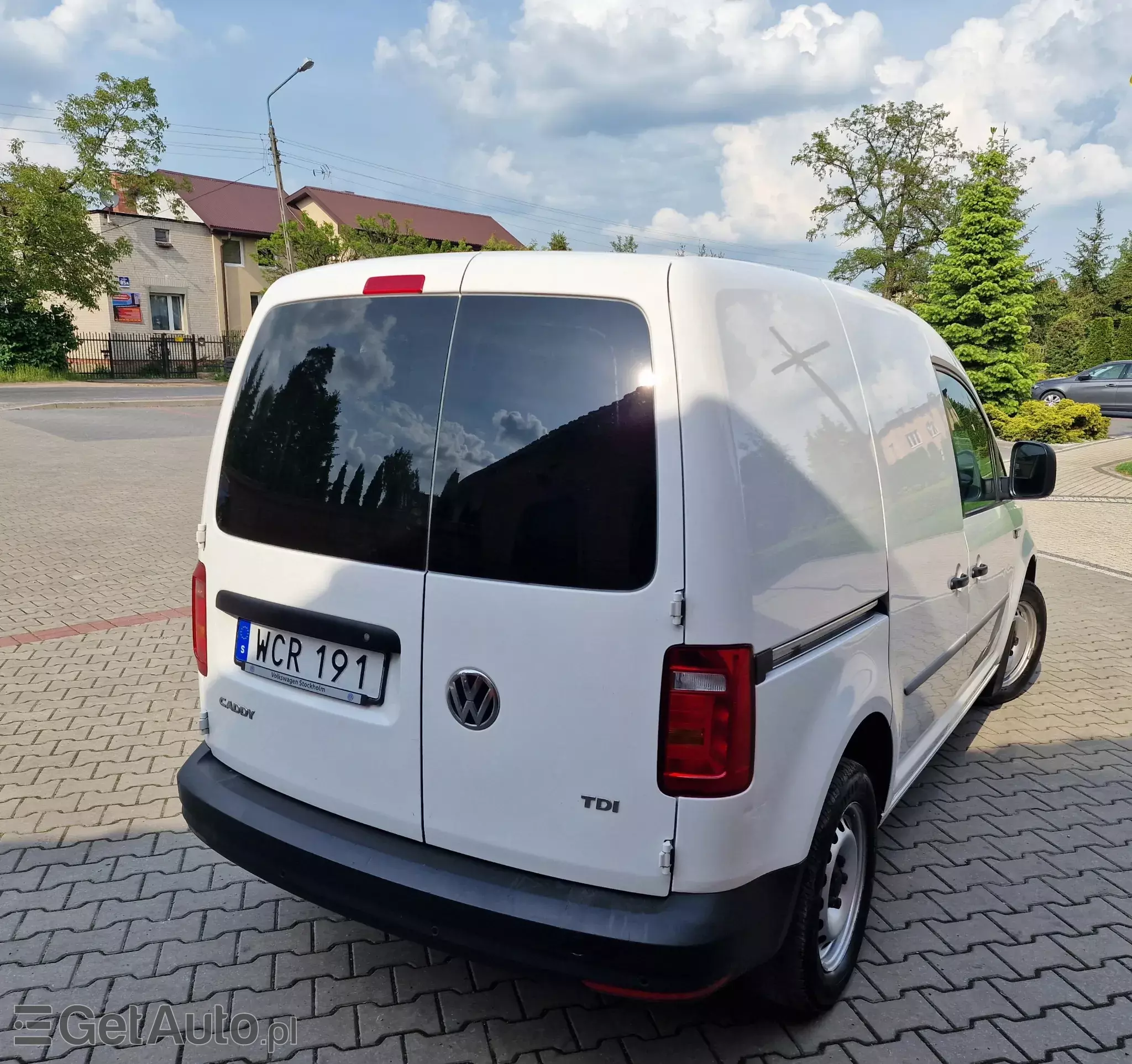 VOLKSWAGEN Caddy 