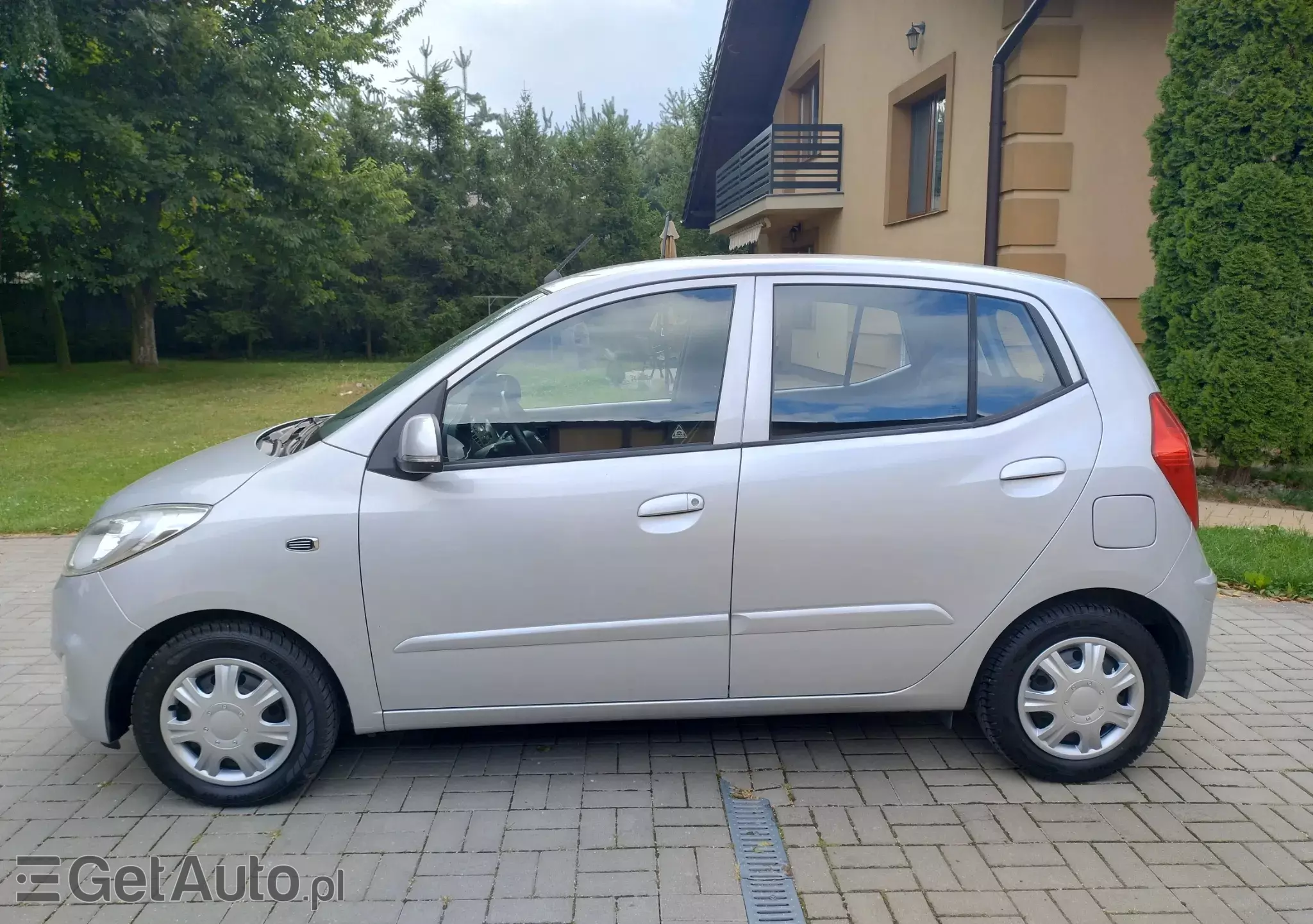 HYUNDAI I10 Base