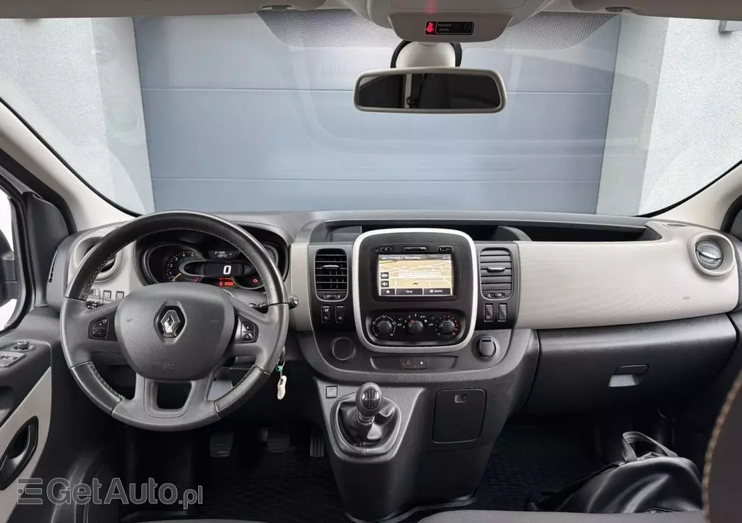 RENAULT Trafic LONG