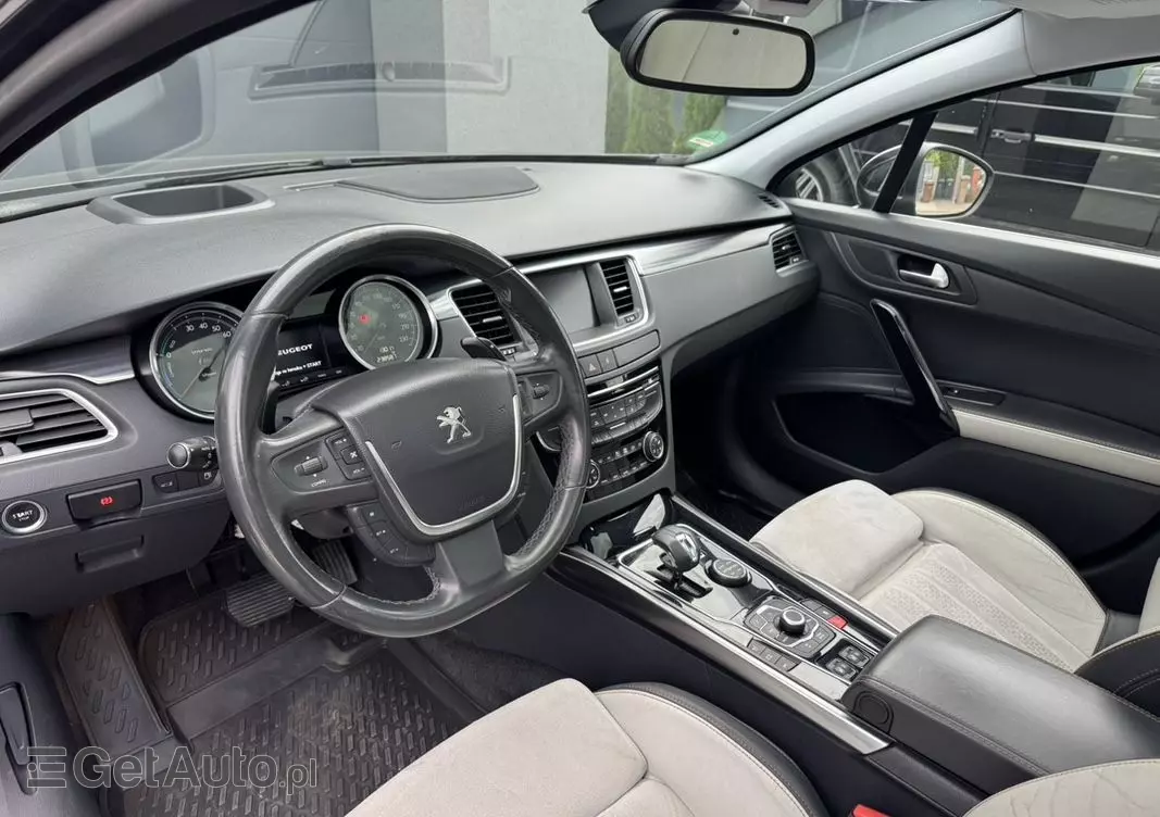 PEUGEOT 508 Hybrid 4 Aut.