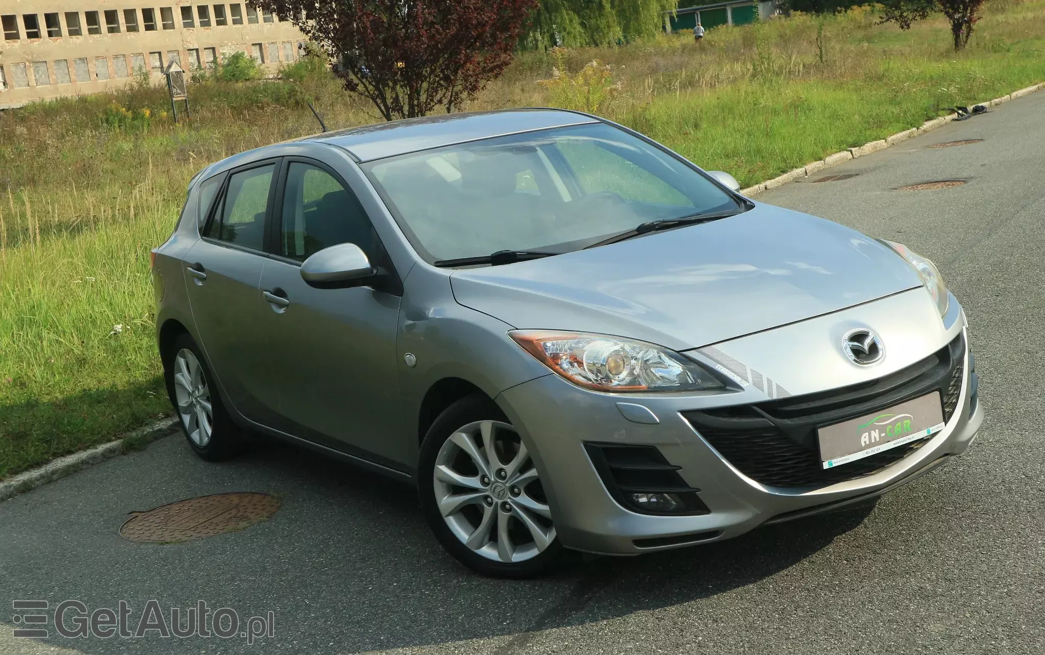 MAZDA 3 