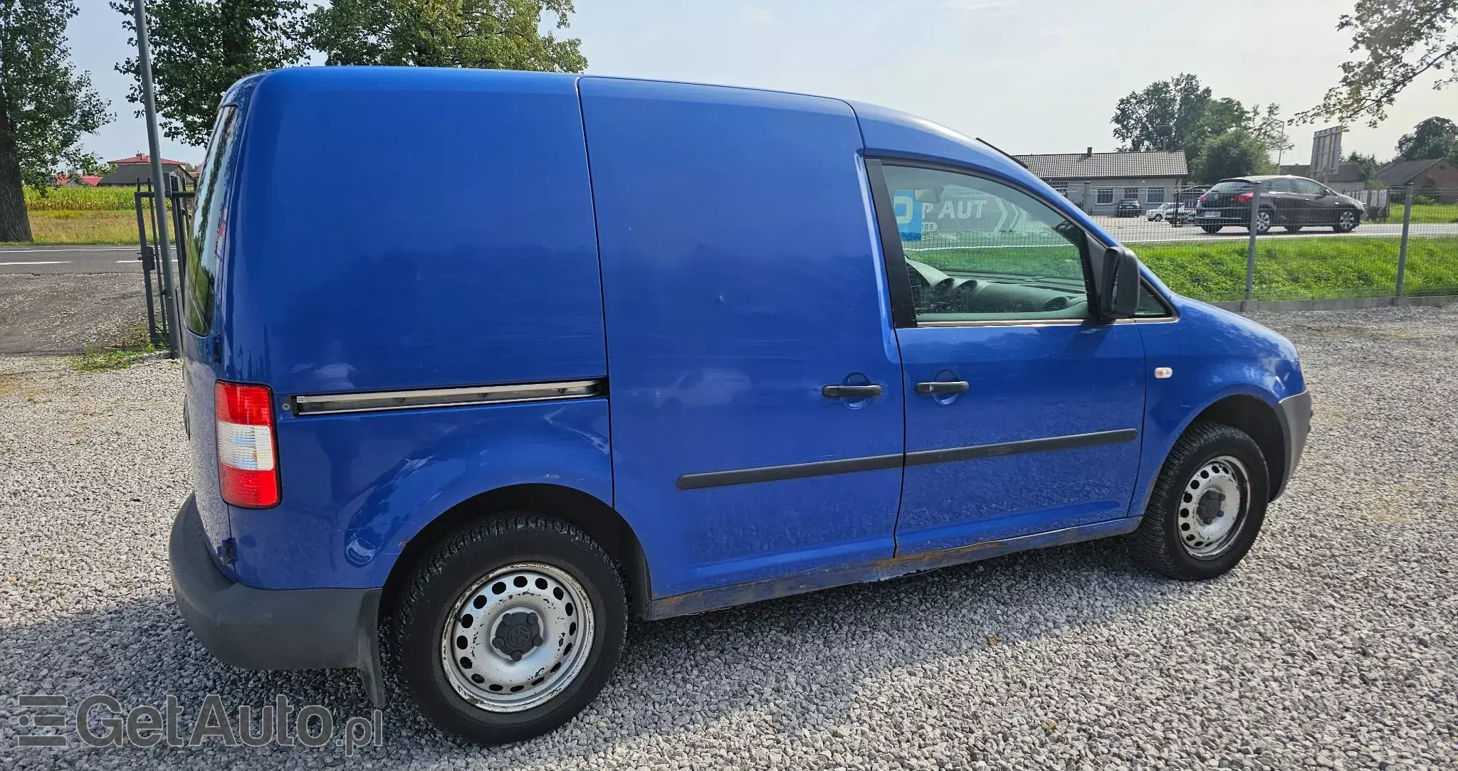 VOLKSWAGEN Caddy 