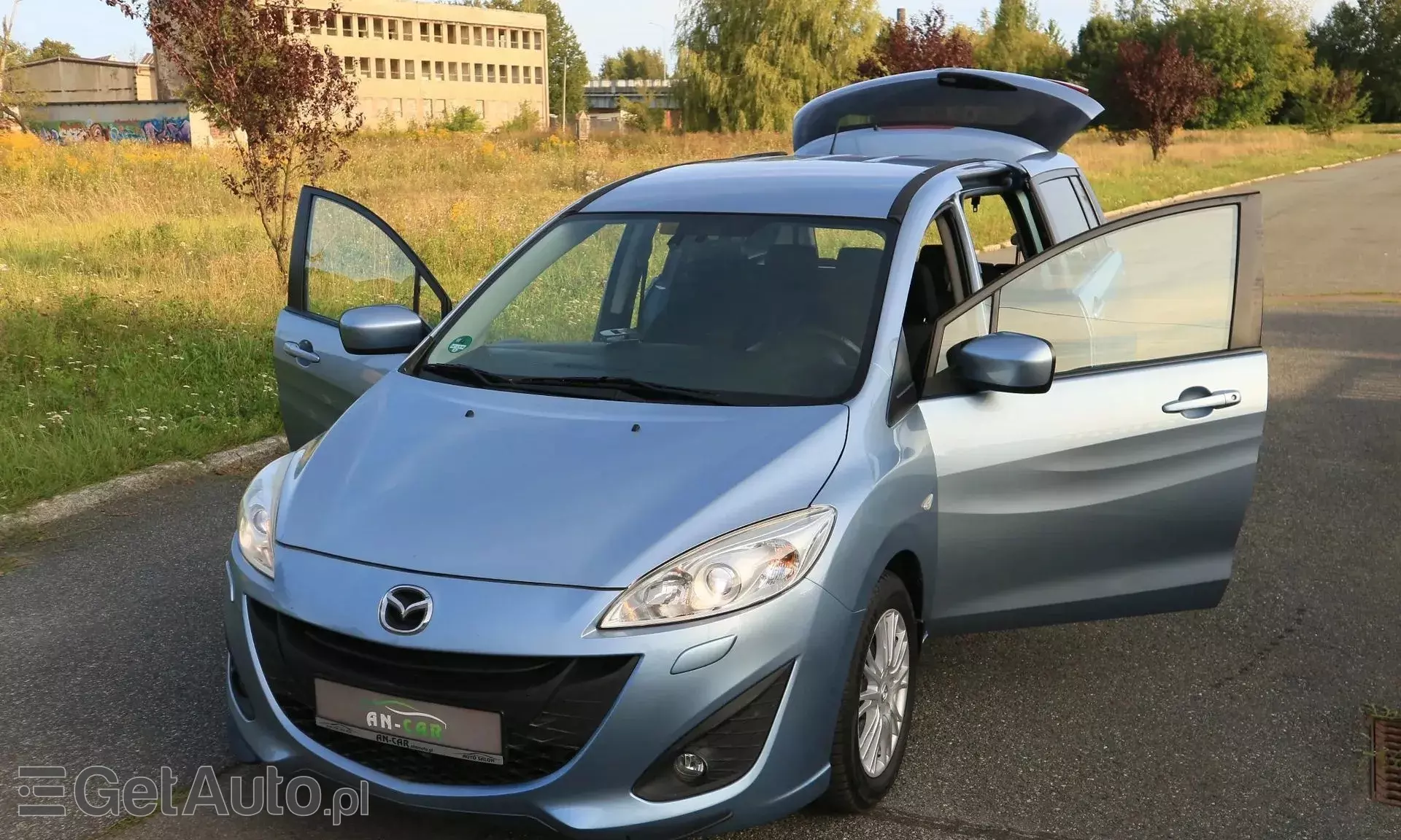 MAZDA 5 