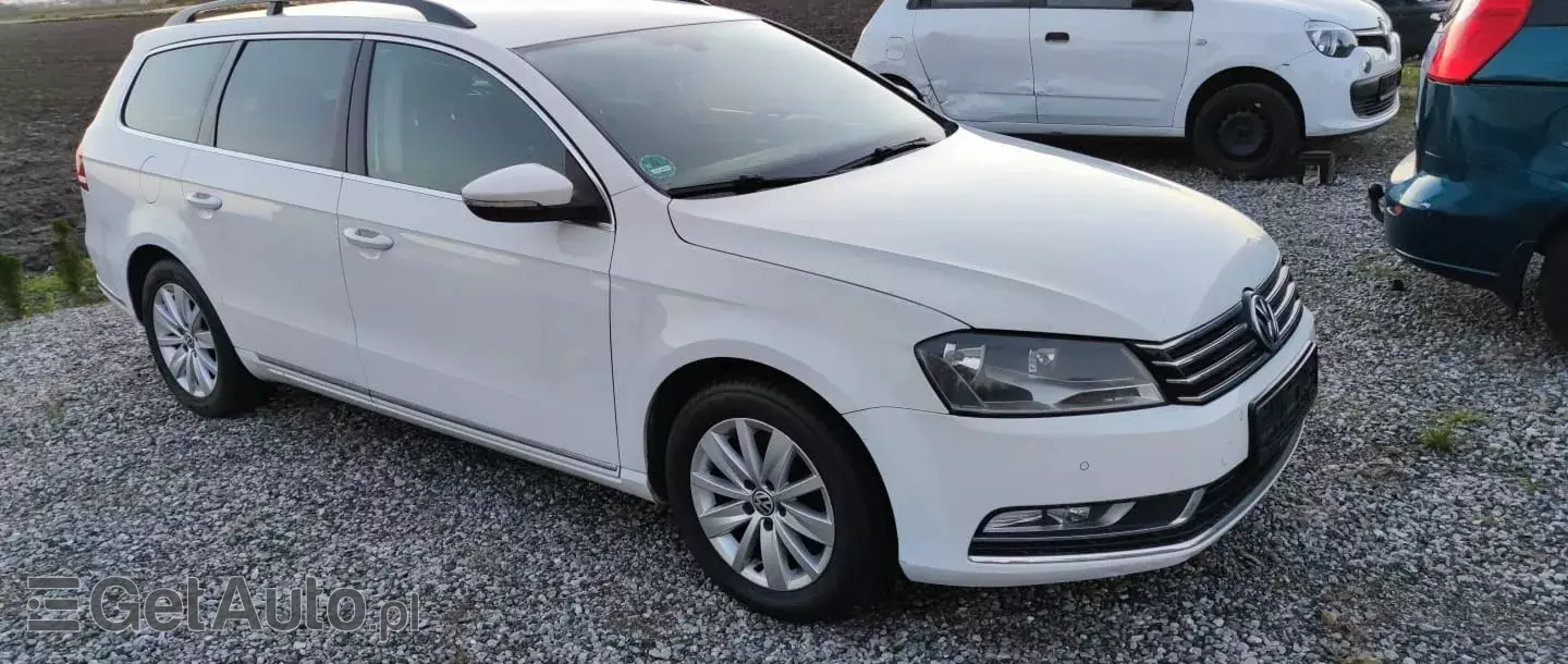 VOLKSWAGEN Passat Comfortline BMT