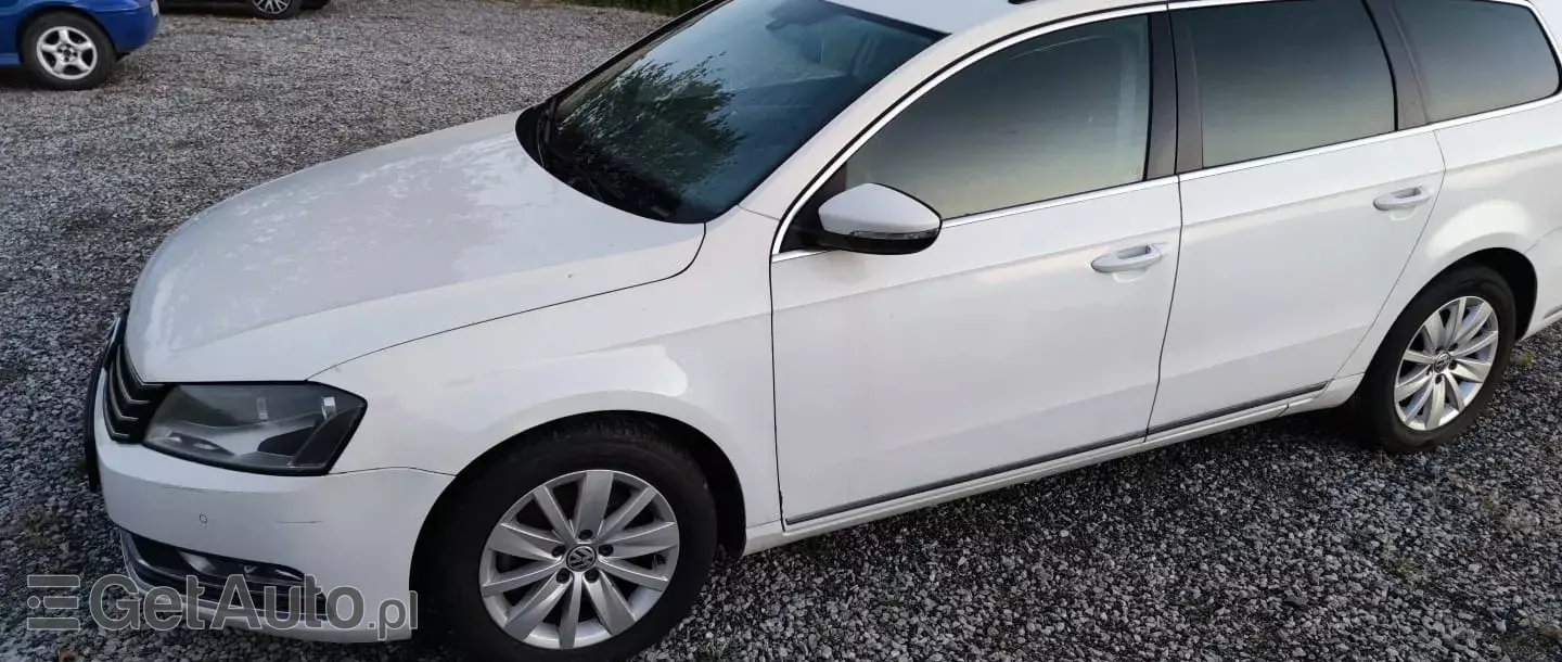 VOLKSWAGEN Passat Comfortline BMT