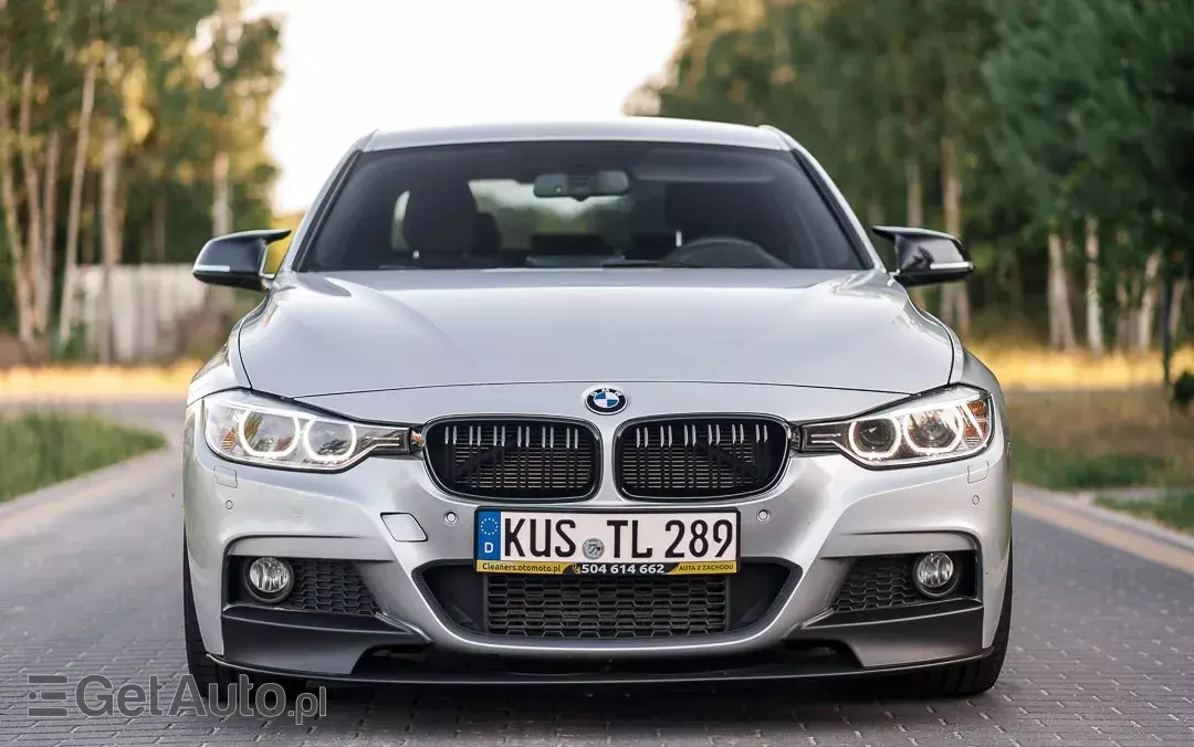 BMW Seria 3 320i