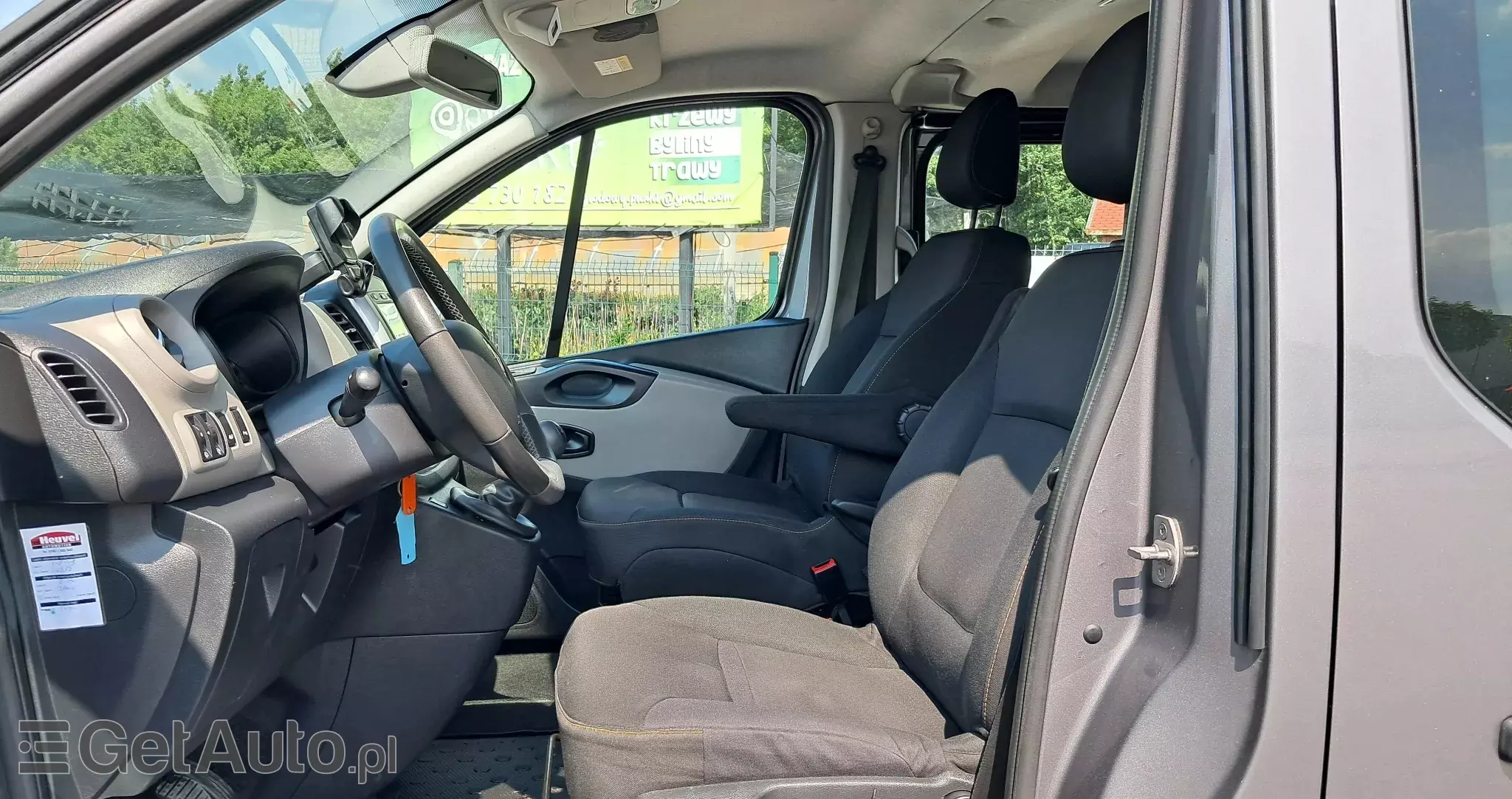 RENAULT Trafic 