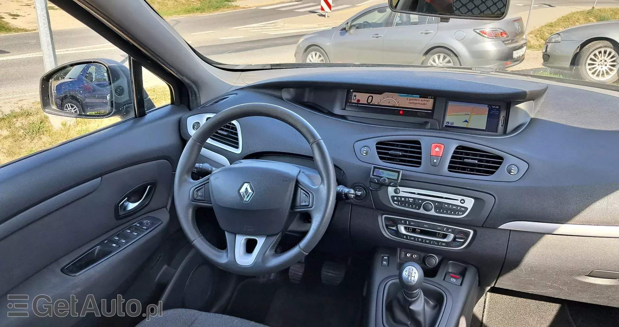 RENAULT Megane 110 Tom Tom Edition 