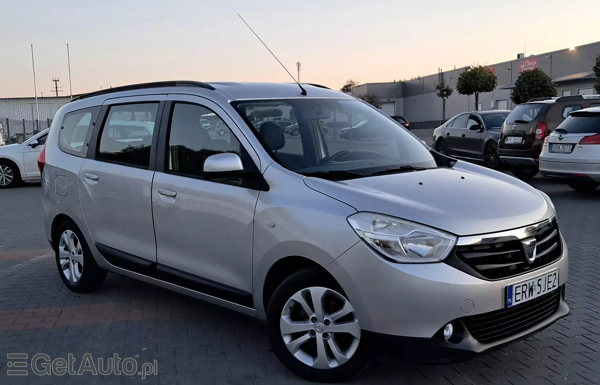 DACIA Lodgy Celebration S&S