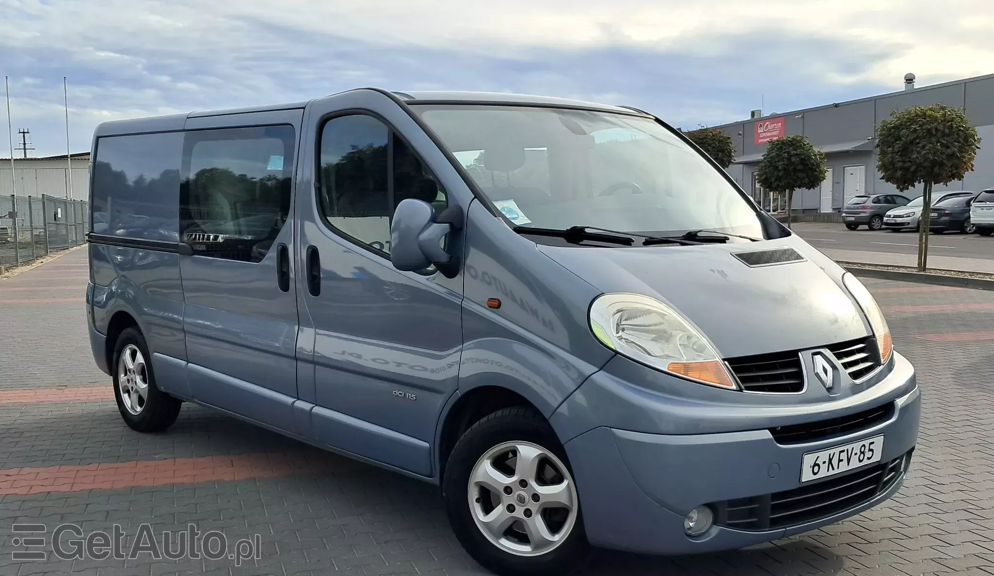 RENAULT Trafic 