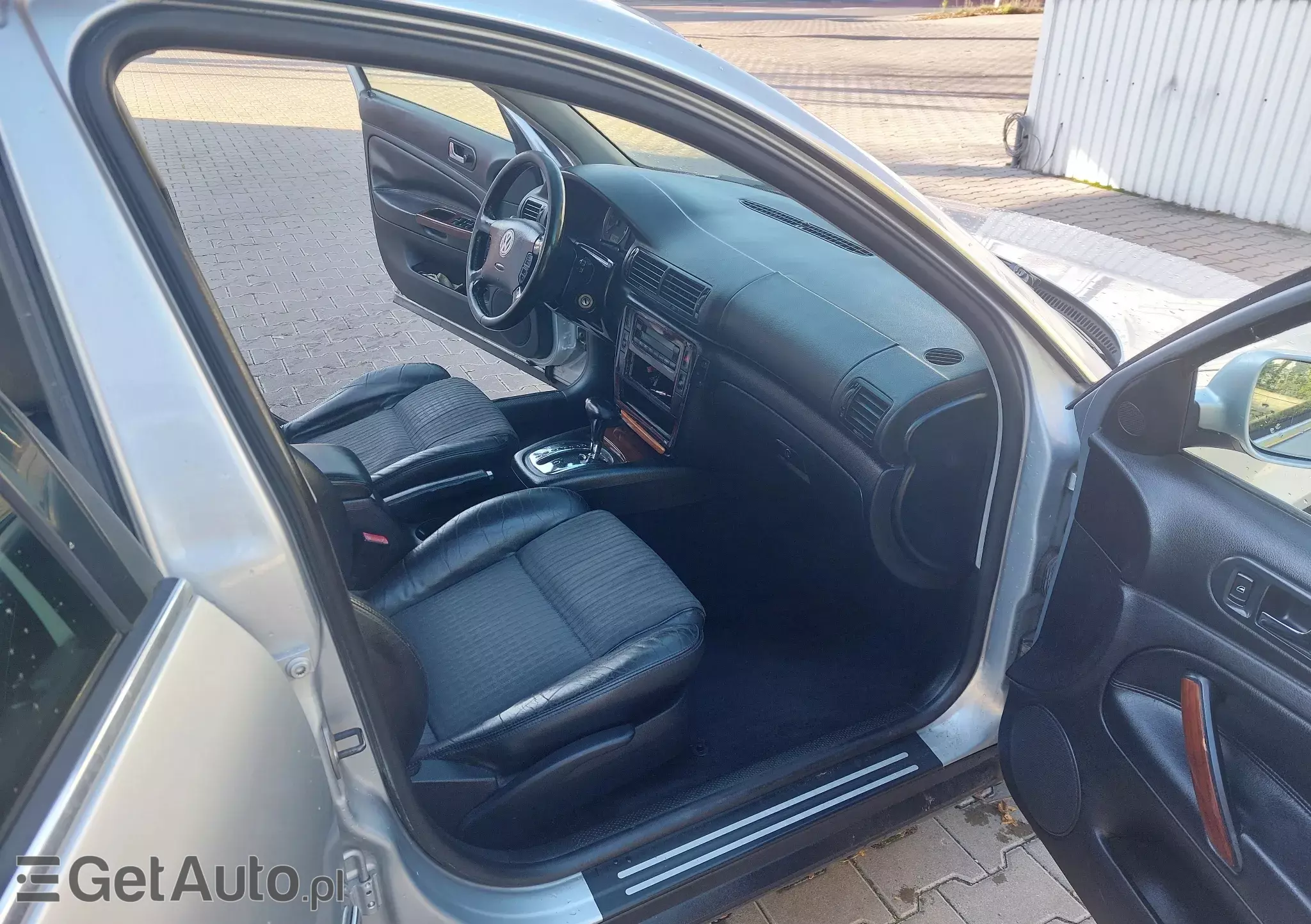 VOLKSWAGEN Passat Comfortline Aut.